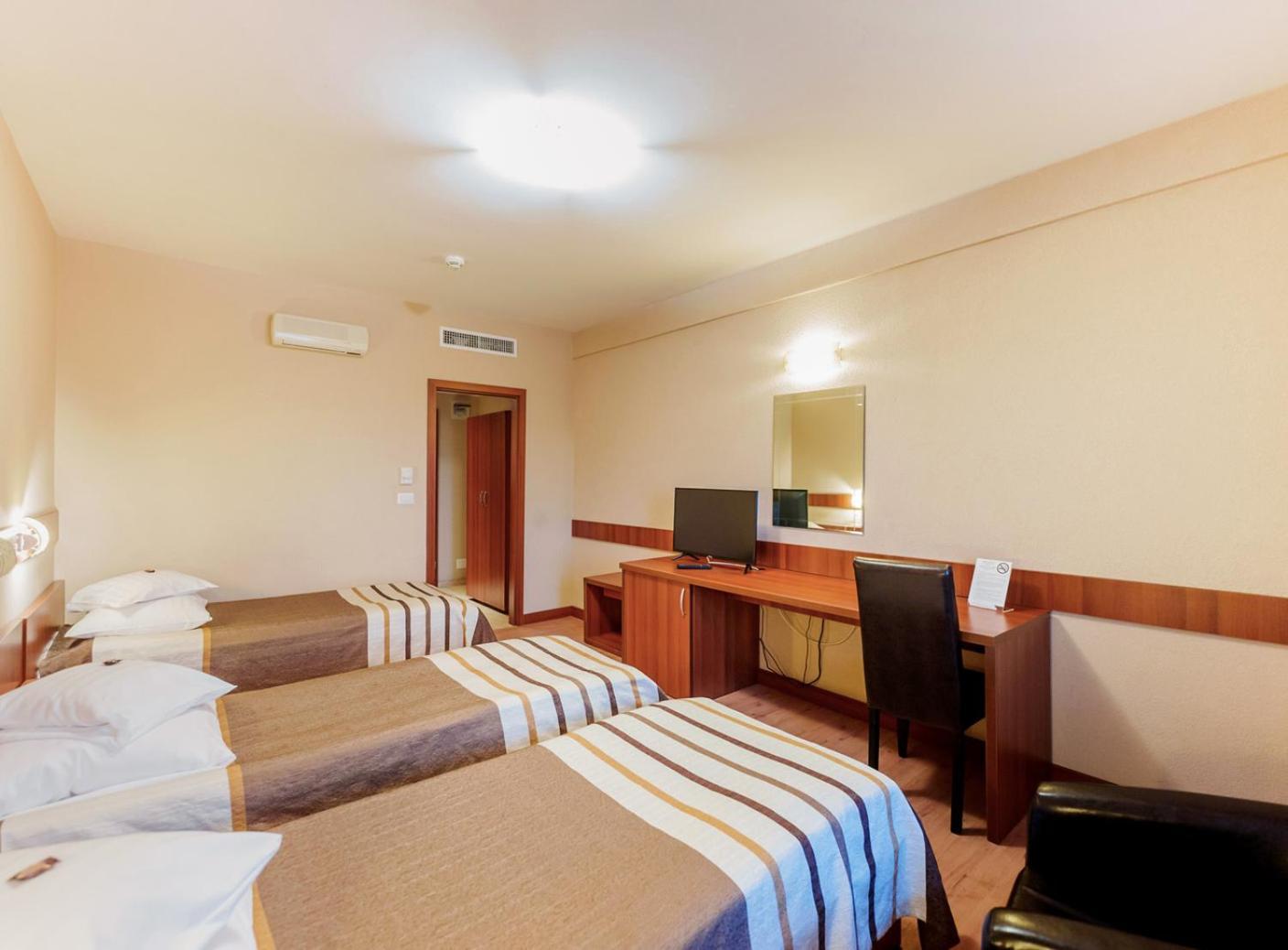Hotel Crisana אראד מראה חיצוני תמונה
