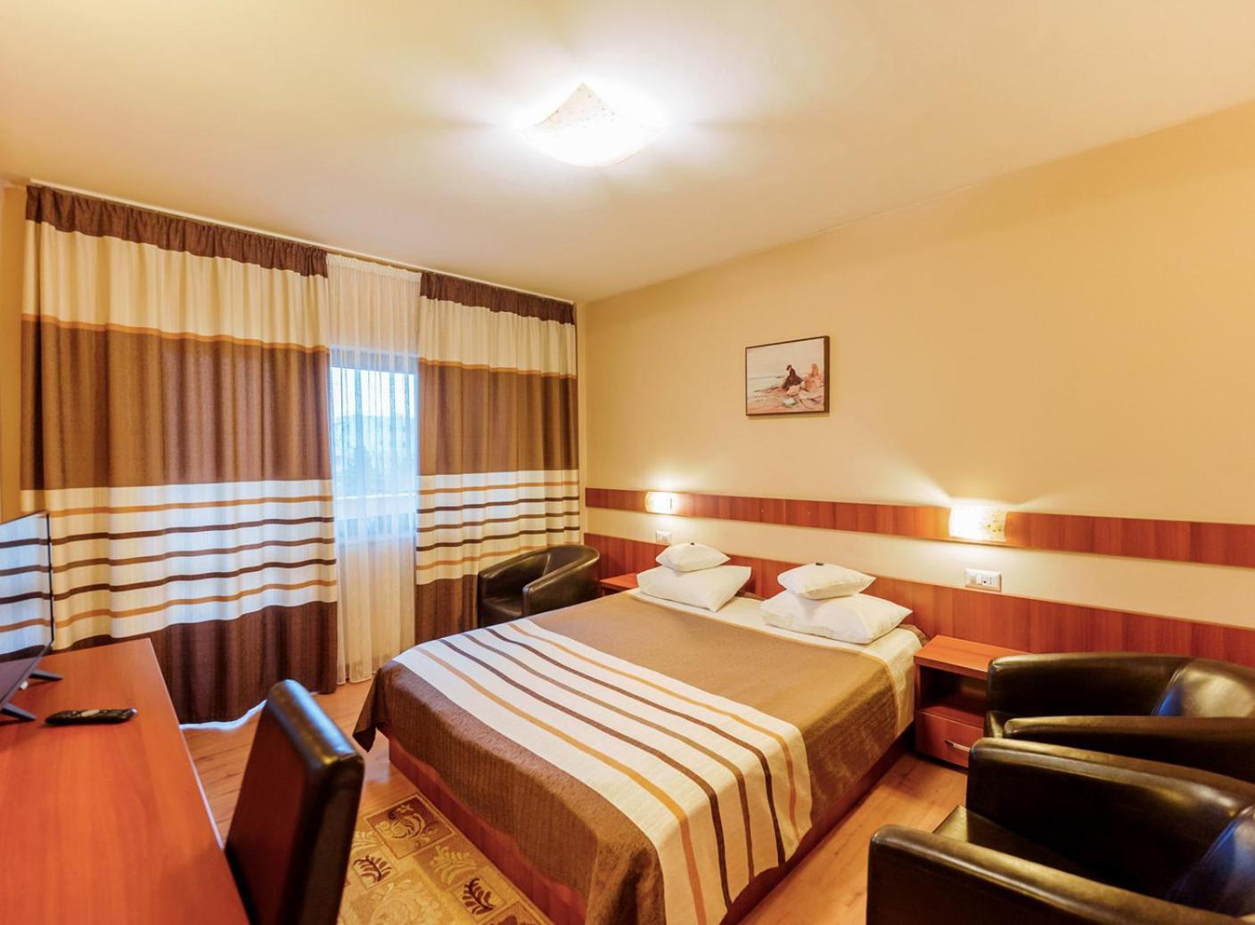 Hotel Crisana אראד מראה חיצוני תמונה